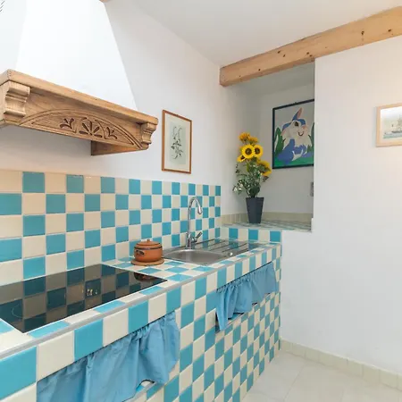 Casa Vacanza Delle Rose Casa vacanze Costa Paradiso